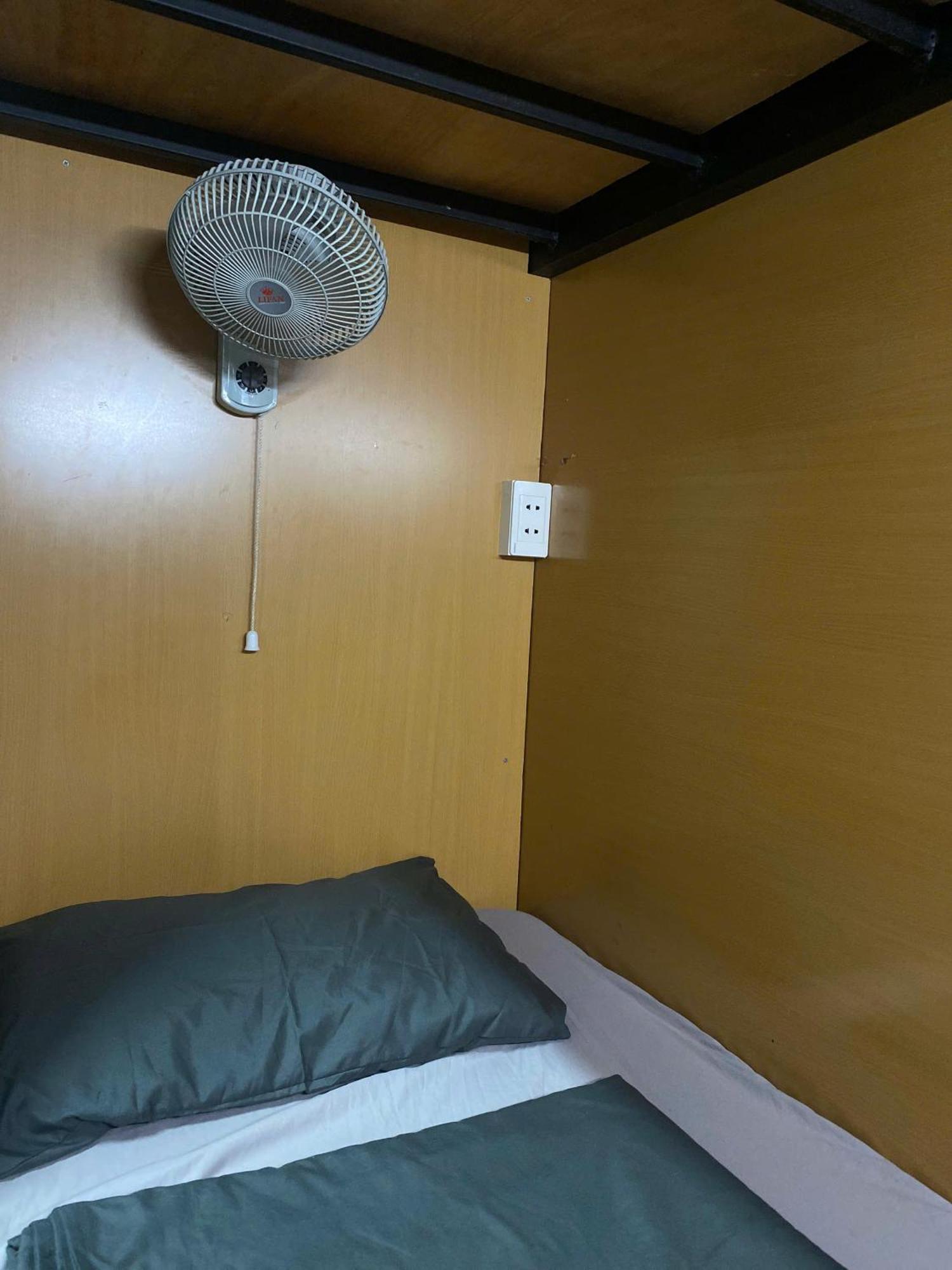 Hanoi New Comb Hostel Buitenkant foto